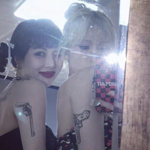 Bikin Heboh Netizen, HyunA Upload Video Ciuman dengan Jeon Somi!