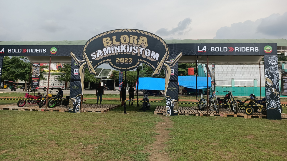 Blora Saminkustom 2023 diramaikan komunitas sepeda motor kustom. Foto: Dok. Lilik Yuliantoro