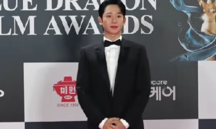 Daftar pemenang Blue Dragon Film Awards 2024. Foto: instagram.com/bluedragonawards