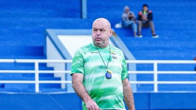 Bojan Hodak menilai laga Persib vs Borneo FC di Piala Presiden 2024 akan sulit. Foto: x.com/persib