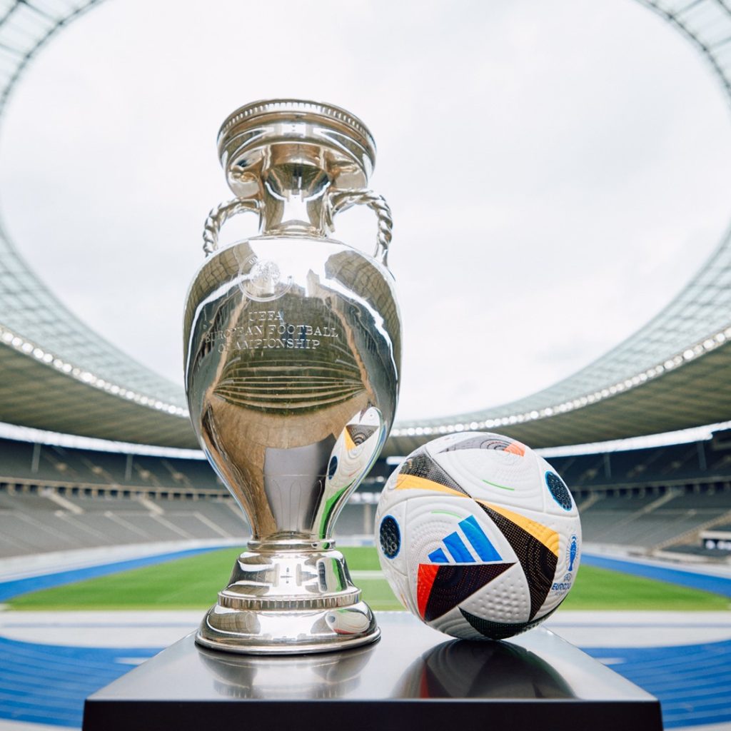Adidas Luncurkan Fussballliebe Bola Resmi Euro 2024, Ini Fitur dan Desainnya