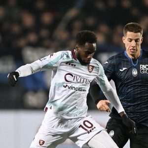 Meski Cedera, Boulaye Dia Tetap Masuk Daftar Pemain Senegal untuk Piala Afrika