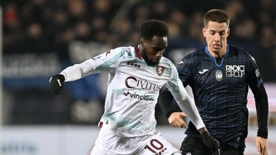 Meski Cedera, Boulaye Dia Tetap Masuk Daftar Pemain Senegal untuk Piala Afrika