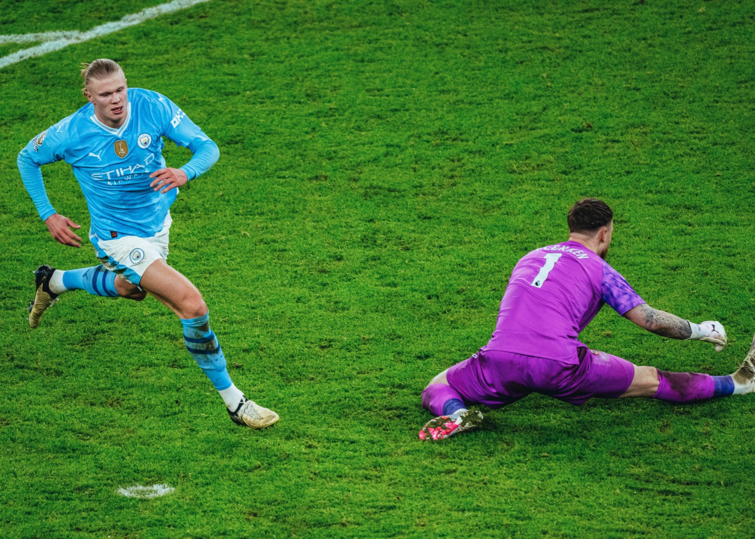 TUTURPEDIA - Brentford Kalah 1-0 Meski Sukses Gigit Balik, Lupa Ada Erling Haaland di Manchester City