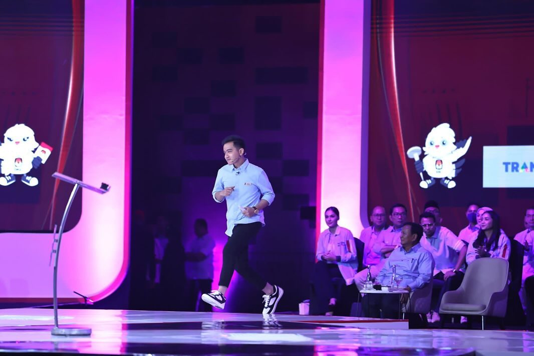 Inilah busana Prabowo-Gibran yang mengenakan produk lokal. Foto: instagram.com/prabowo