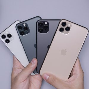 Apple Peringatkan Pengguna Agar Tidak Memasukkan iPhone Basah ke Dalam Beras!