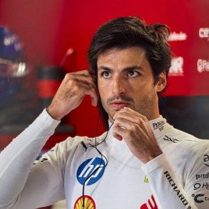 Terkait Masa Depannya untuk Musim 2025, Carlos Sainz Sebut Tak Umumkan dalam Waktu Dekat