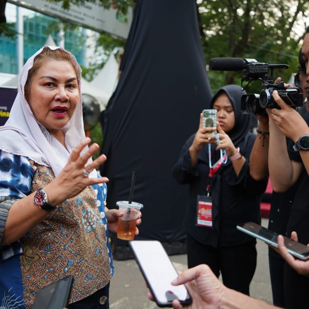 Wali Kota Semarang mengimbau masyarakat untuk tidak buang sampah di sungai untuk mencegah banjir. Foto: Laman Pemerintah Kota Semarang