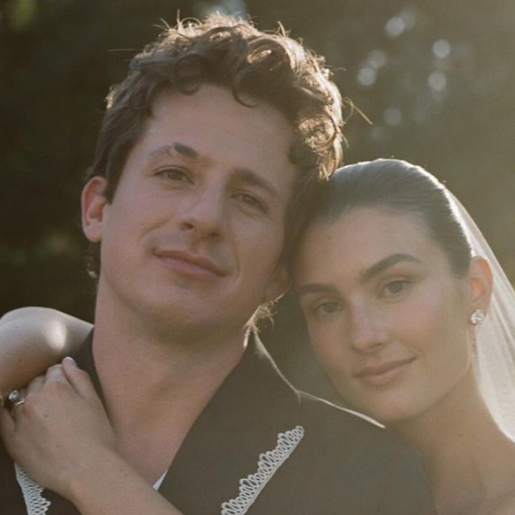 Charlie Puth menikah dengan Brooke Sansone. Foto: instagram.com/charlieputh