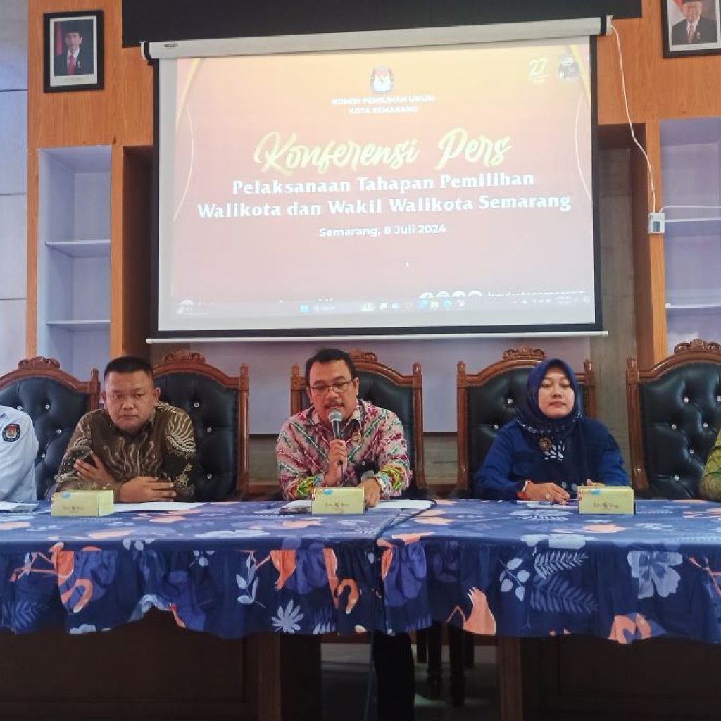 KPU Kota Semarang gelar konferensi pers pelaksanaan Pilkada 2024 dan ungkap hasil coklit. Foto: Dok. Alan Henry