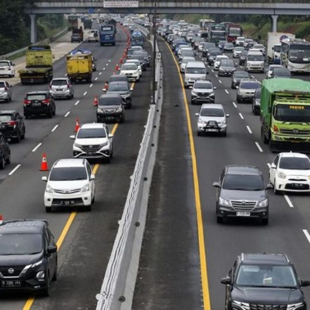 Inilah jadwal contraflow di tol selama libur Nataru. Foto: PMJ News