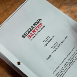 Universe Suzzanna Kembali Hidup! Luna Maya dan Reza Rahadian Bintangi Suzzanna: Santet Dosa di Atas Dosa