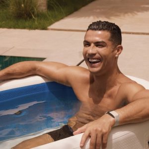 Akhirnya Ngonten di YouTube, Cristiano Ronaldo Tembus 19 Juta Subscriber Kurang dari 24 Jam!