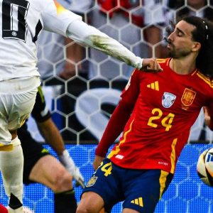 EURO 2024: Bola Kena Lengan Cucurella tapi Bukan Handball, Apa Penjelasannya?