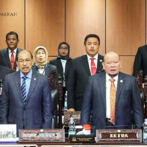 Fakta-fakta Terkait Rapat Paripurna DPD RI Ricuh hingga Palu Sidang Nyaris Direbut Senator 