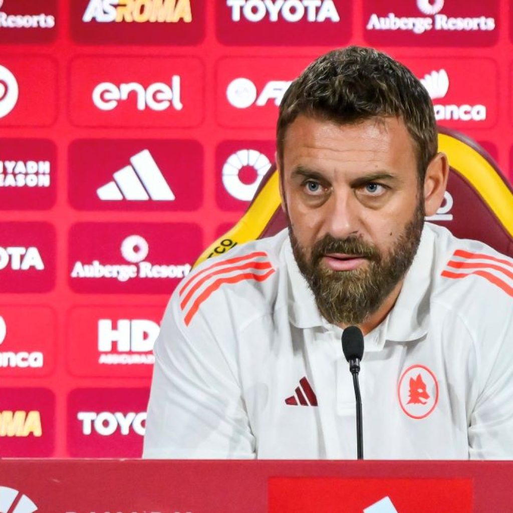 Daniele De Rossi tak lagi jadi pelatih AS Roma. Foto: x.com/OfficialASRoma