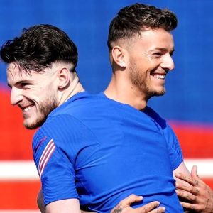 Declan Rice akan Coba Bujuk Ben White Kembali ke Timnas Inggris