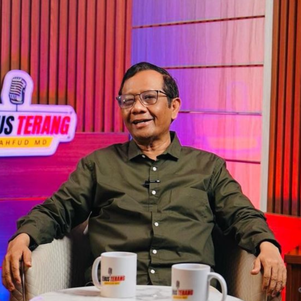 TUTURPEDIA - Beri Tanggapan Terkait Putusan MA Tentang Batas Usia Calon Kepala Daerah, Mahfud MD: Negara ini Cara Berhukumnya Dirusak