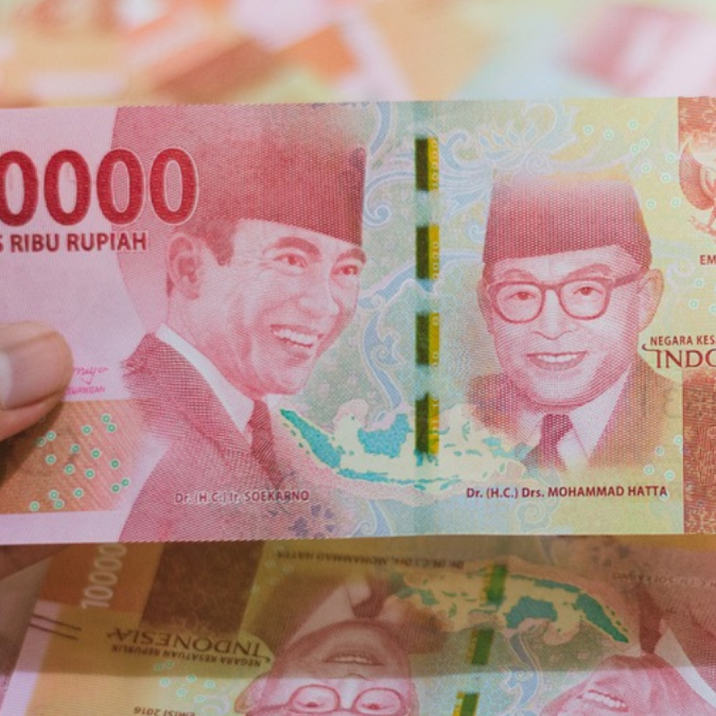 Ilustrasi uang palsu senilai Rp22 miliar pecahan Rp100 ribu. Foto: pixabay.com/iqbalstock