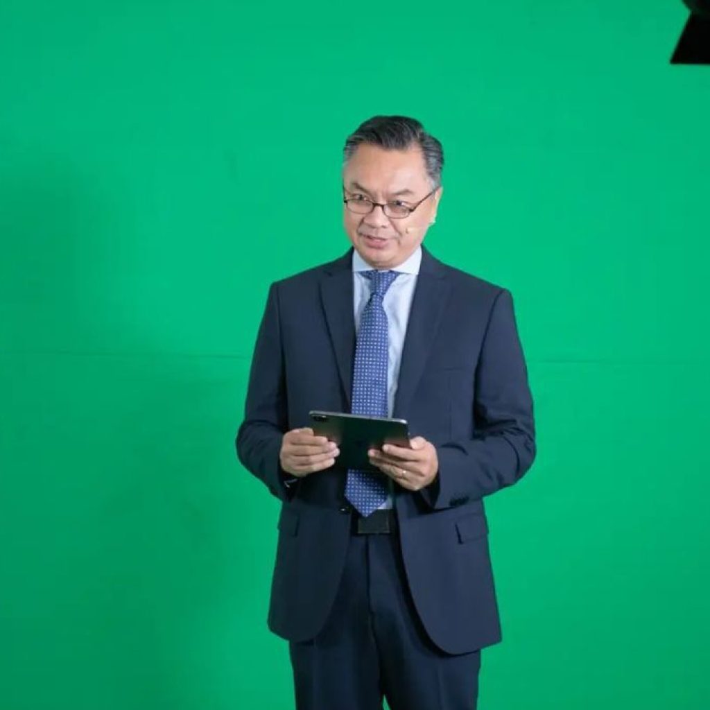 Dino Patti Djalal menyebutkan rumah sewaannya diduga menjadi markas penipuan online. Foto: Instagram @dinopattidjalal