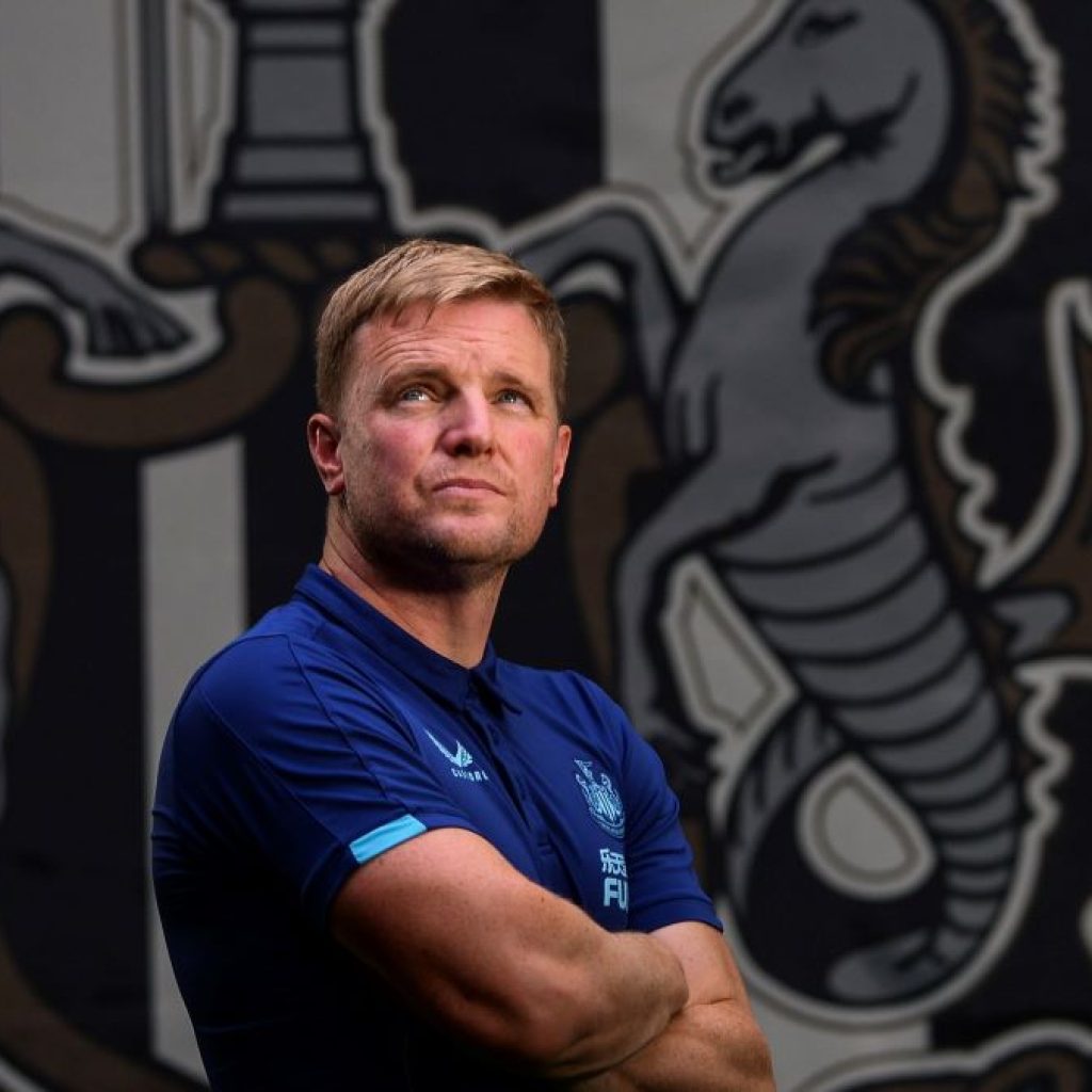 Eddie Howe tegaskan tetap bersama Newcastle usai rumor menyebutnya calon pelatih timnas Inggris. Foto: x.com/NUFC
