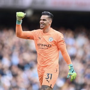 Guardiola Beberkan Alasan Ederson Batal Hijrah ke Arab Saudi, Ternyata karena Kemahalan!