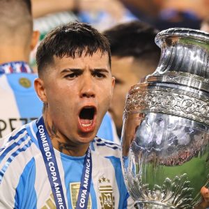 Terseret Video Kontroversi, Enzo Fernandez Bebas dari Sanksi FA