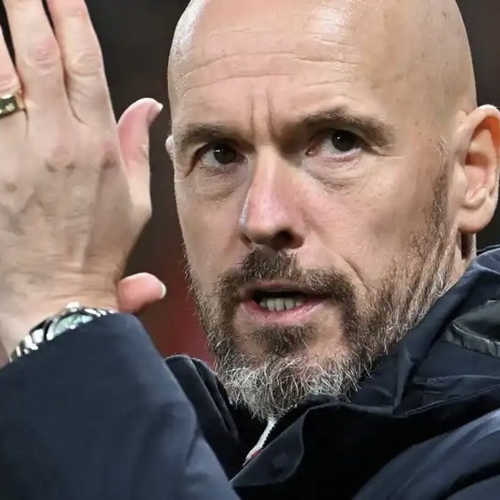 Erik ten Hag butuh waktu untuk Manchester United kembali tampil bagus. Foto: manutd.com