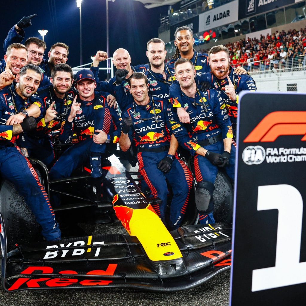Max Verstappen juara di Grand Prix Abu Dhabi 2023. Foto: x.com/Max33Verstappen