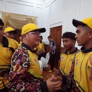 Ikuti Porwil XI Sumatera, Gubernur Rohidin Lepas 184 Kontingen Bengkulu ke Riau