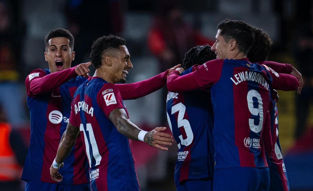 Pemain Barcelona dilarang mandi di stadion dan tempat latihan karena krisis kekeringan. Foto: Instagram.com/fcbarcelona