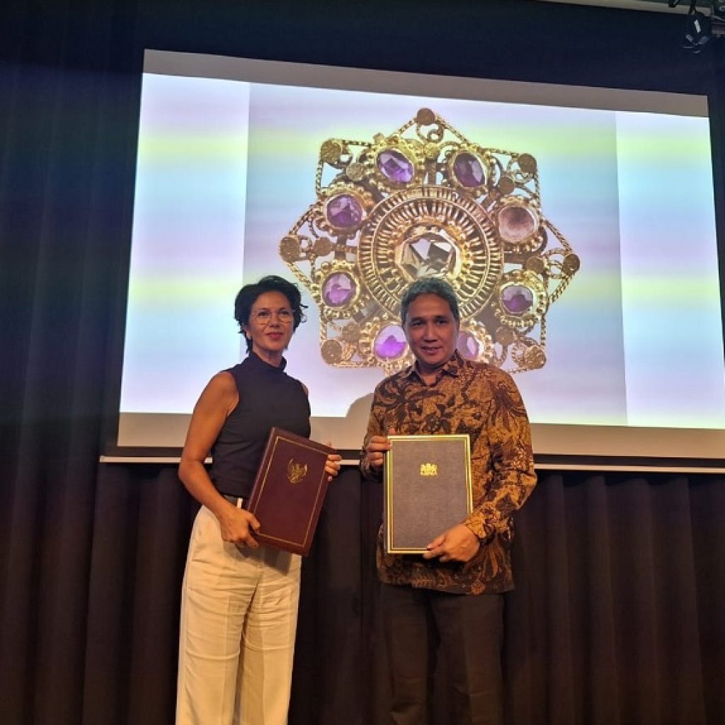 TUTURPEDIA - Diambil Saat Masa Kolonial, Pemerintah Belanda Kembalikan 472 Benda Bersejarah Milik Indonesia