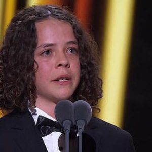 Felix Cameron Tak Kuasa Tahan Air Mata saat Raih Penghargaan Aktor Utama Terbaik di Logie Awards 2024