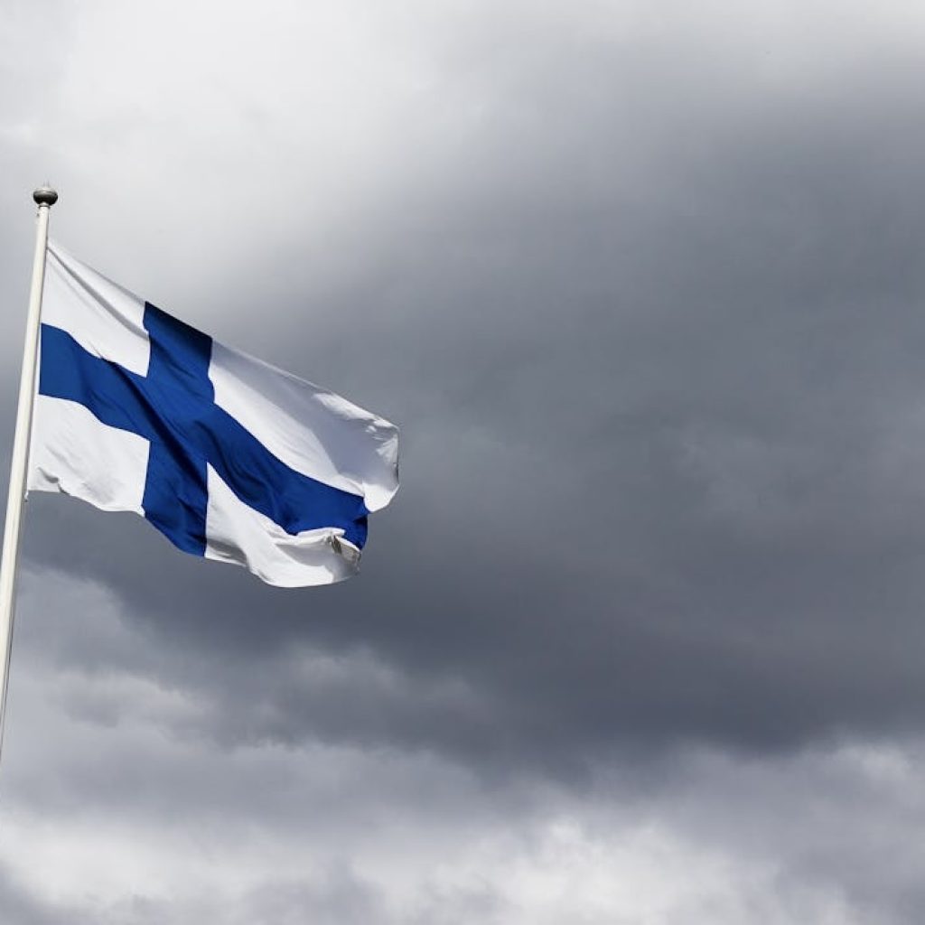 Finlandia kembali jadi negara paling bahagia di dunia. Foto: pexels.com/baptiste-valthier