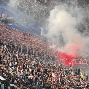 Liga Europa: Ada Insiden Pelemparan Flare di Olimpico, Athletic Bilbao Kecam Pendukungnya Sendiri