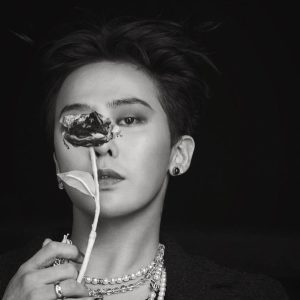Disebut Sebagai Kolektor, Yuk Intip Koleksi Seni Milik G-Dragon!