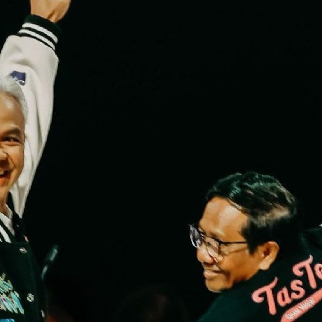 Makna salam metal tiga jari Ganjar-Mahfud. Foto: instagram.com/ganjar_pranowo