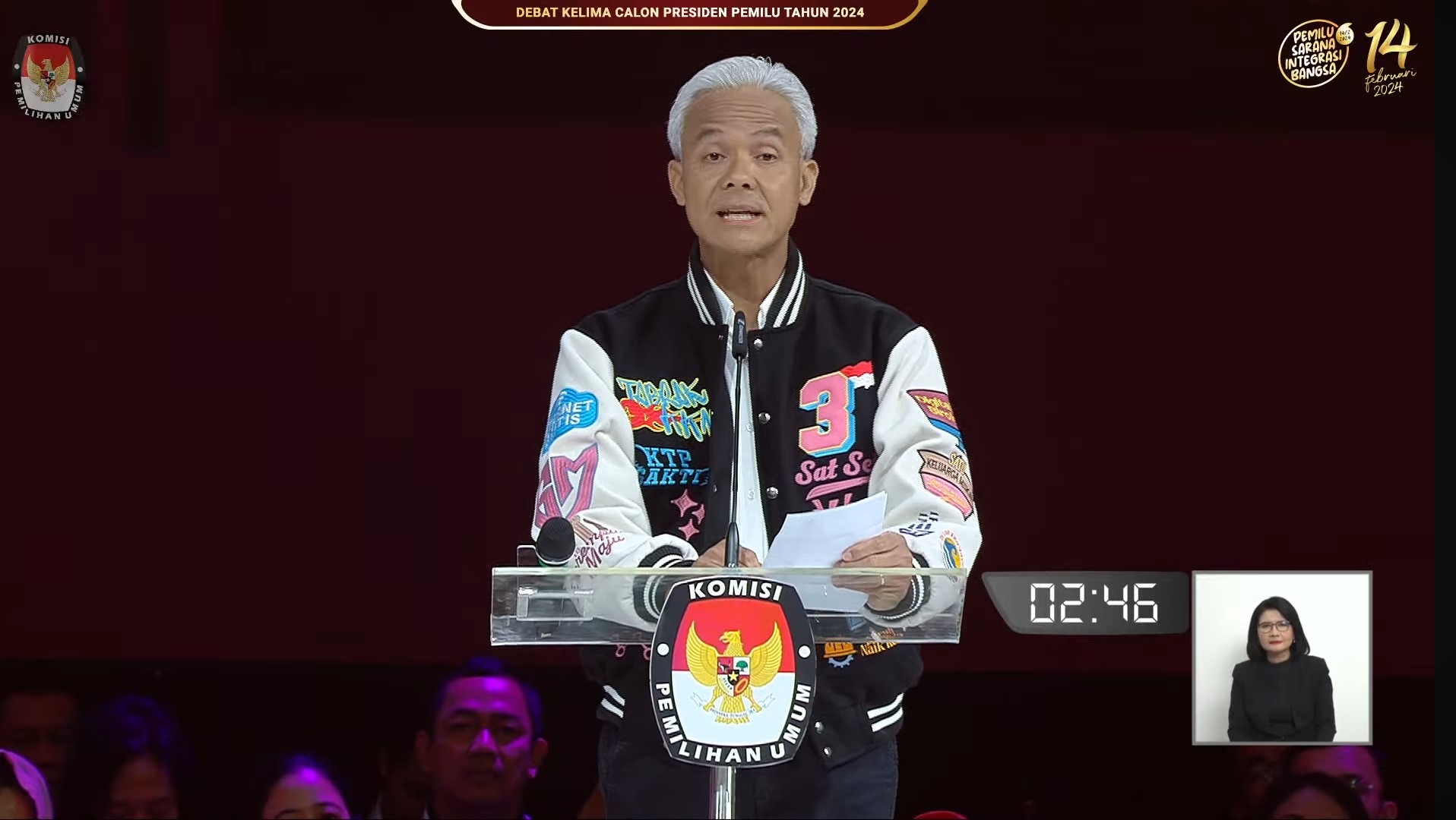 Ganjar Pranowo dalam debat capres 2024. Foto: Tangkapan Layar YouTube KPU RI