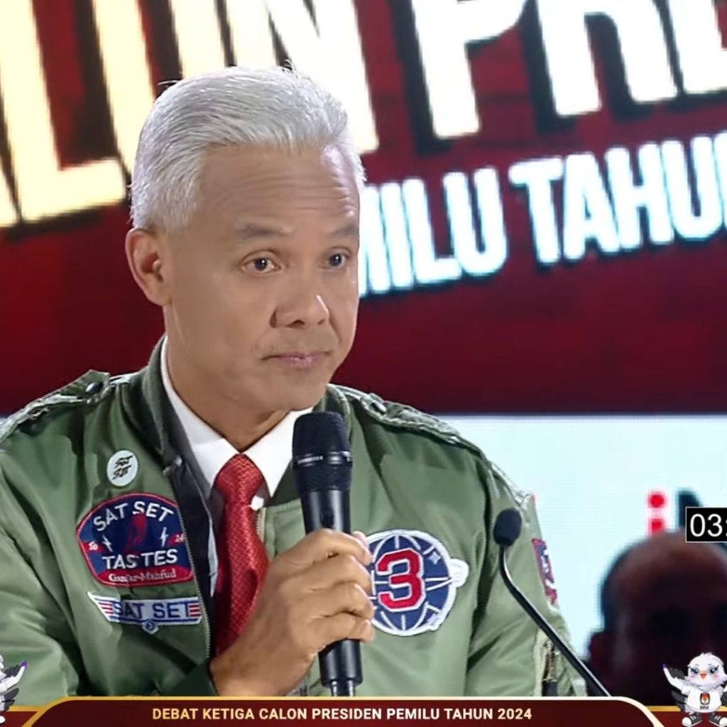 Debat Capres 2024: Ganjar Tanya soal Pembelian Pesawat Bekas ke Prabowo, Begini Jawabannya