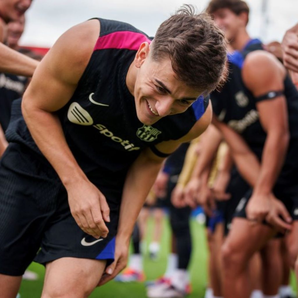 TUTURPEDIA - Usai Istirahat Panjang Gegara Cedera ACL, Gavi Kembali Latihan Bareng Barcelona