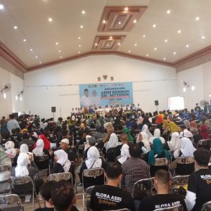 Ribuan Orang Mengenakan Kaus ASRI Padati Gedung Graha Nusantara, Ada Apa?