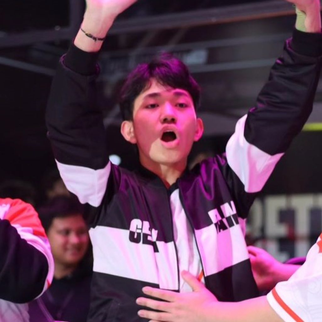 Senam Jantung! Geek Fam Berhasil Amankan Slot Babak Playoff M5 World Championship