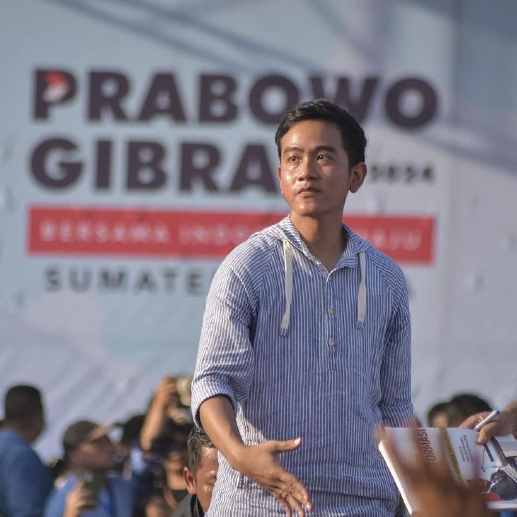 Gibran Rakabuming uji coba makan bergizi gratis di sejumlah sekolah di Bogor pada Selasa (23/7/2024). Foto: instagram.com/gibran_rakabuming