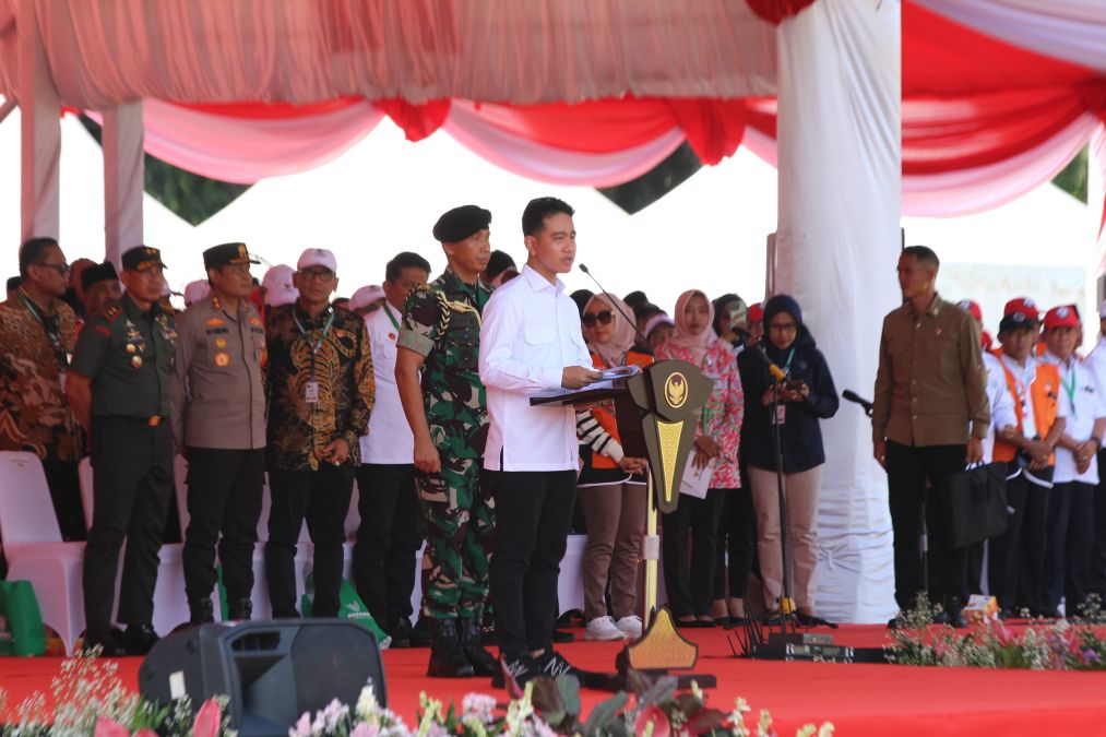 Wapres Gibran Rakabuming pimpin Apel Kesiapsiagaan sekaligus pembukaan Rakornas Baznas Tanggap Bencana (BTB) dan Rumah Sehat Baznas (RSB) 2024 di Semarang, Jumat (13/12/2024). Foto: Dok. Baznas
