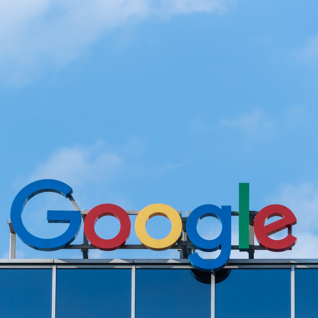 Inilah sejarah berdirinya Google yang kini berulang tahun ke-25. FOTO: Unsplash.com/Pawel Czerwinski