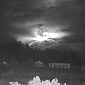 Gunung Ibu di Maluku Utara Erupsi Sebanyak 4 Kali dalam Sepekan  