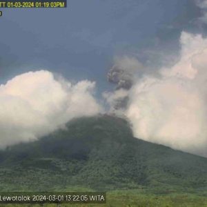 Gunung Ile Lewolotok di NTT Kembali Erupsi