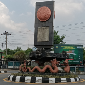 Masyarakat Berharap Pemkab Blora Lebih Perhatikan dan Merawat Tugu Adipura 