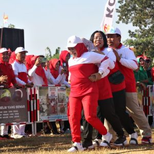 Semarak HUT ke-79 RI, Wabup Blora Ikuti Lomba Bakiak