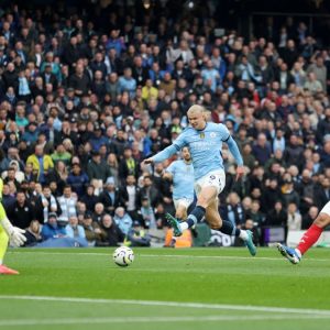 Cetak Gol di Gawang Arsenal, Erling Haaland Sejajarkan Diri dengan Cristiano Ronaldo